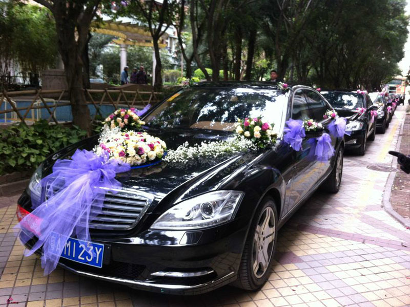 奔驰350花车
