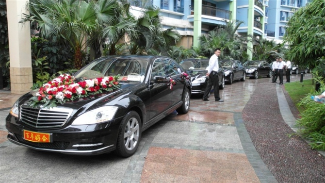 奔驰花车